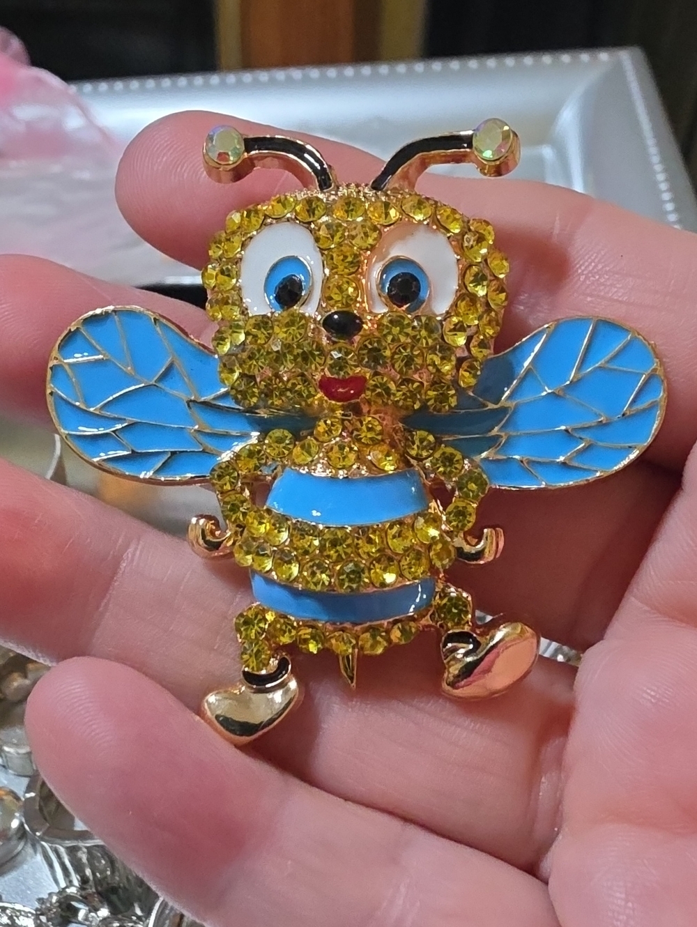 A34- Sparkling Bee Brooch - Blue & Yellow